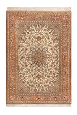 تصویر اصفهان لچک ترنج ۶متری چله ابریشم گل ابریشم