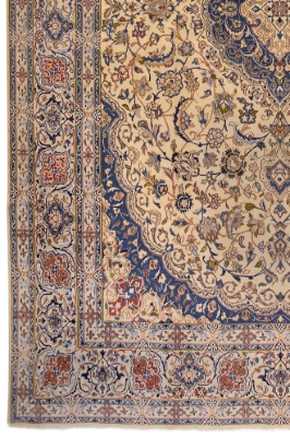 تصویر فرش دستباف نایین ۱۲ متری ۹لا گل ابریشم لچک ترنج کارکرده