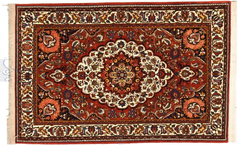 تصویر فرش دستباف بختیاری ۴متری، طرح ترنجدار