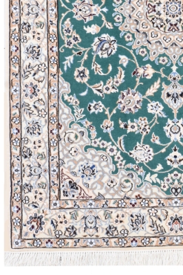 تصویر فرش دستباف نایین ذرع و نیم ۹لا لچک ترنج پشم و ابریشم سبز (فروخته شد)