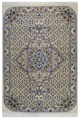 تصویر فرش دستباف نایین پشتی ۹لا طرح خشت و ترنج پشم و ابریشم کرم