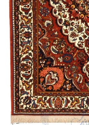 تصویر فرش دستباف بختیاری ۴متری، طرح ترنجدار