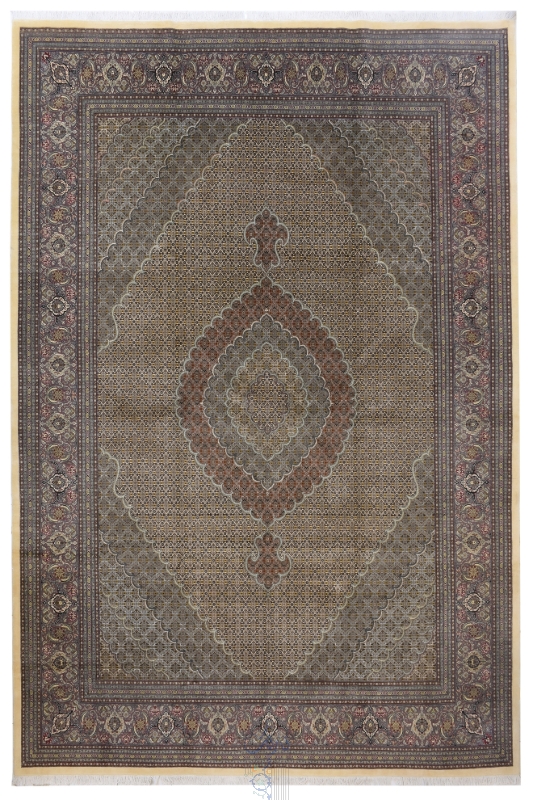 تصویر فرش دستباف تبریز ۱۲ متری ۵۰رج طرح ماهی ۹متنی شرکت فرش کرم درحد نو(فروخته شد))