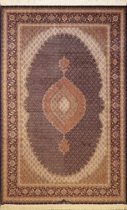 تصویر فرش دستباف تبریز ۶ متری ۵۰ رج کرک و ابریشم طرح ماهی ۷ متنی سورمه ای جفت