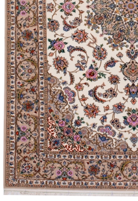 تصویر فرش دستباف اصفهان پرده ای کرک و ابریشم طرح لچک و ترنج