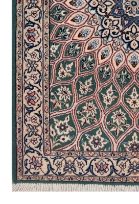 فرش دستباف نایین ذرع و چارک ۹لا طرح گنبد سبز
