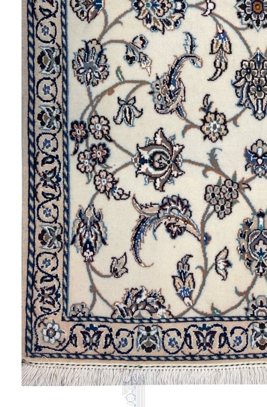تصویر فرش دستباف نایین ذرع و چارک ۹لا افشان کرم